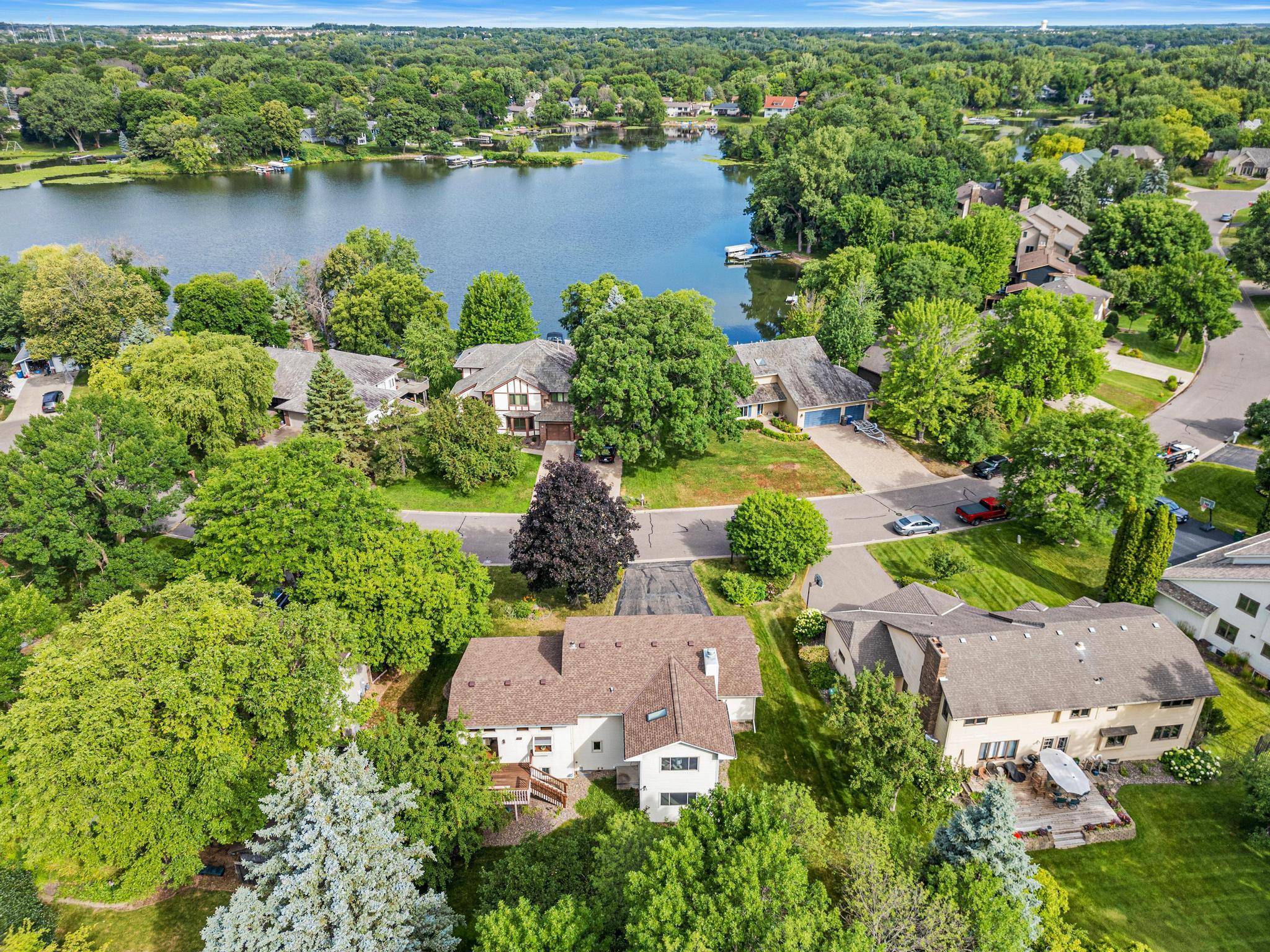 4640 Goldenrod LN N, Plymouth, MN 55442