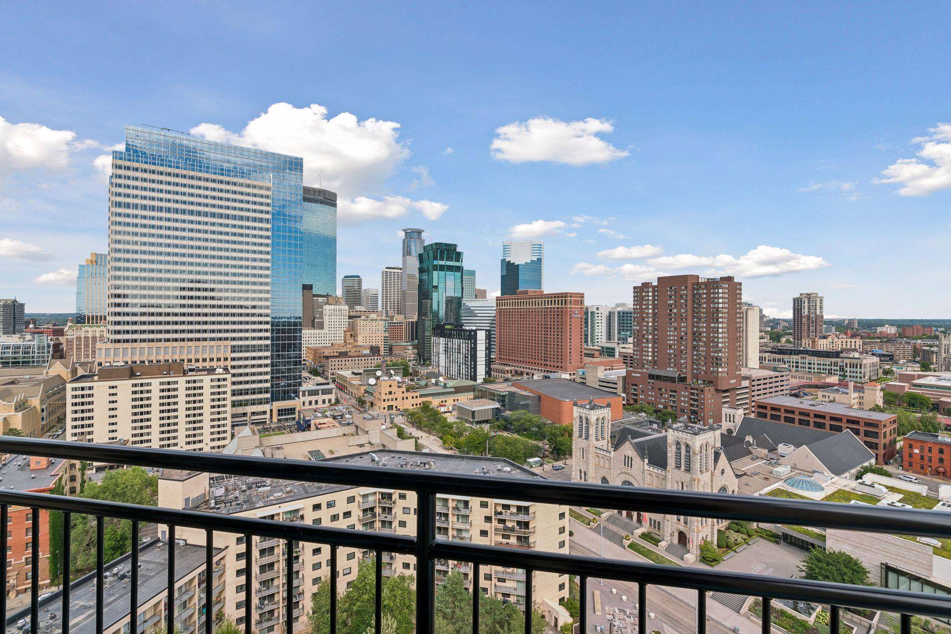 1225 Lasalle AVE #2307, Minneapolis, MN 55403