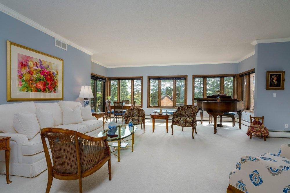 1830 Eagle Ridge DR #1009, Mendota Heights, MN 55118