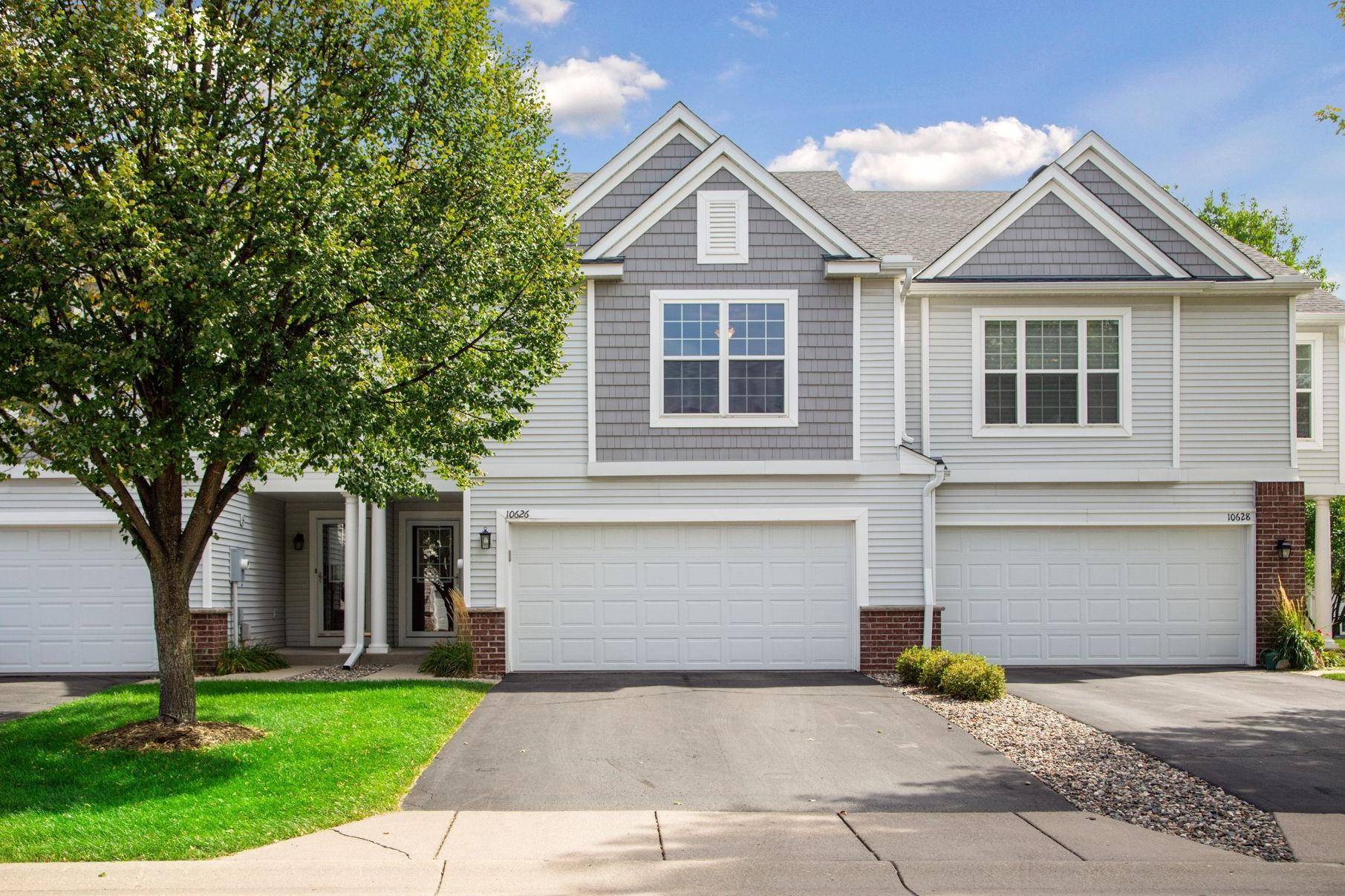 10626 Pond Curve, Woodbury, MN 55129