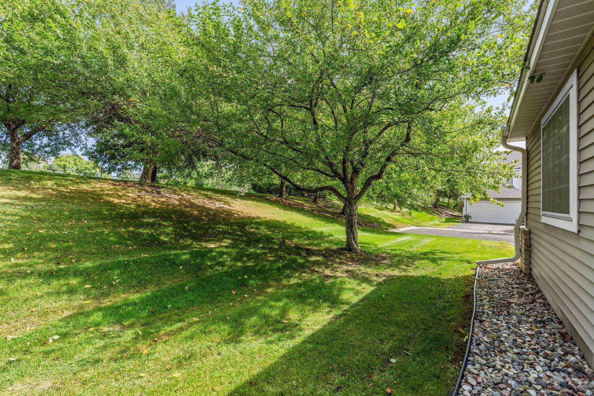 2836 Coach CT, Chanhassen, MN 55317