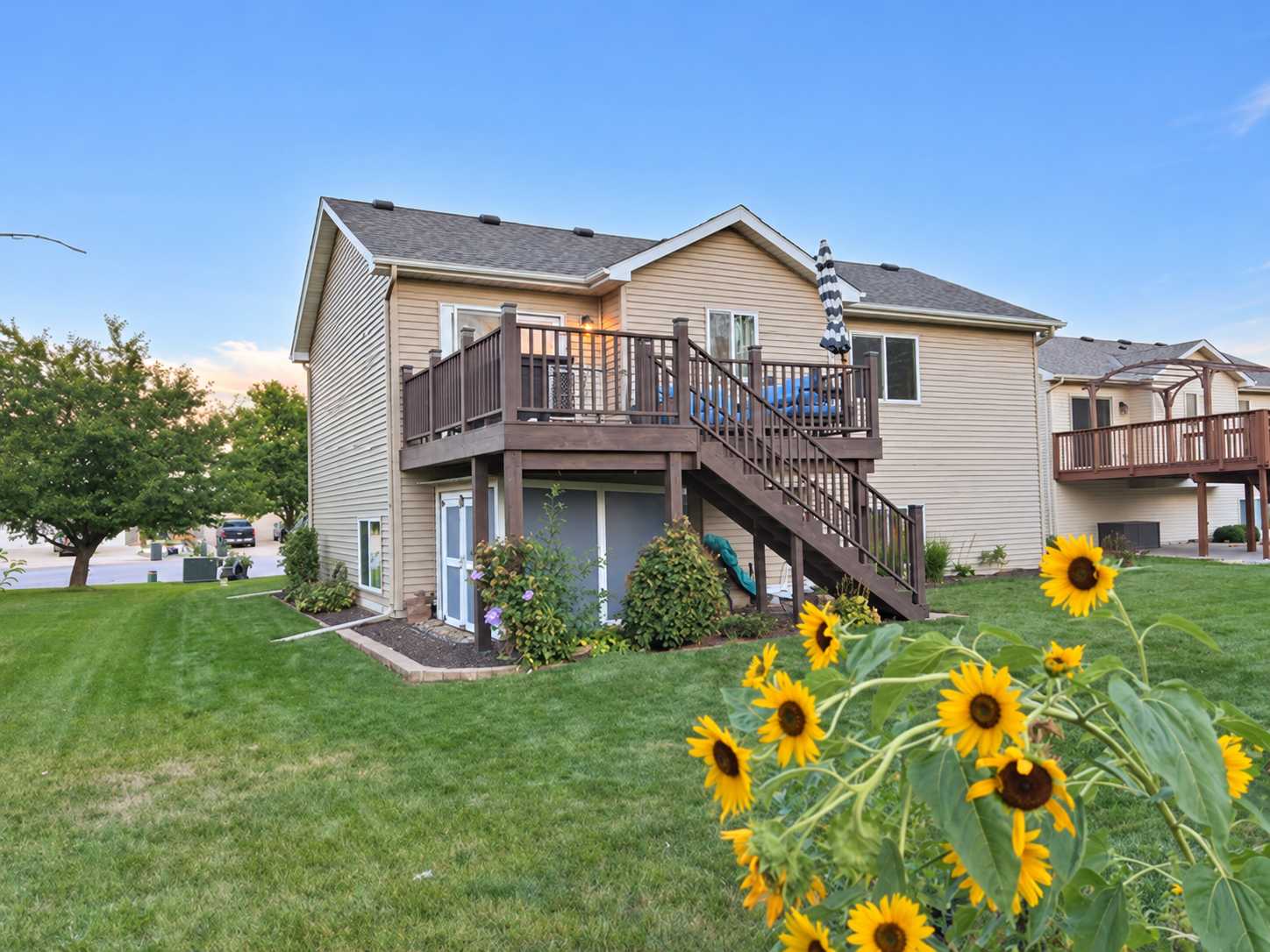 104 Kingsmill CT, Mankato, MN 56001