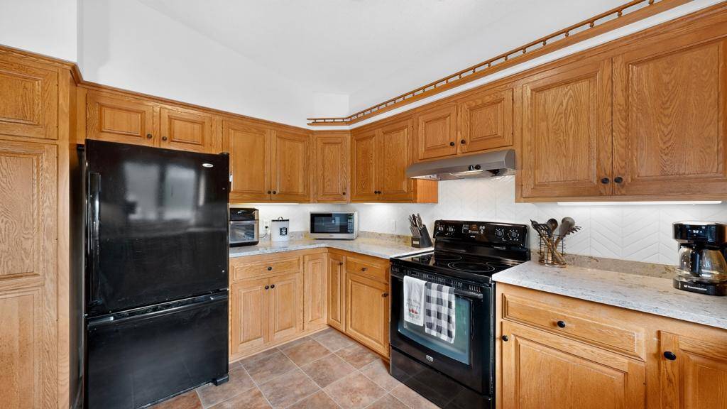 608 James ST NE, Chatfield, MN 55923