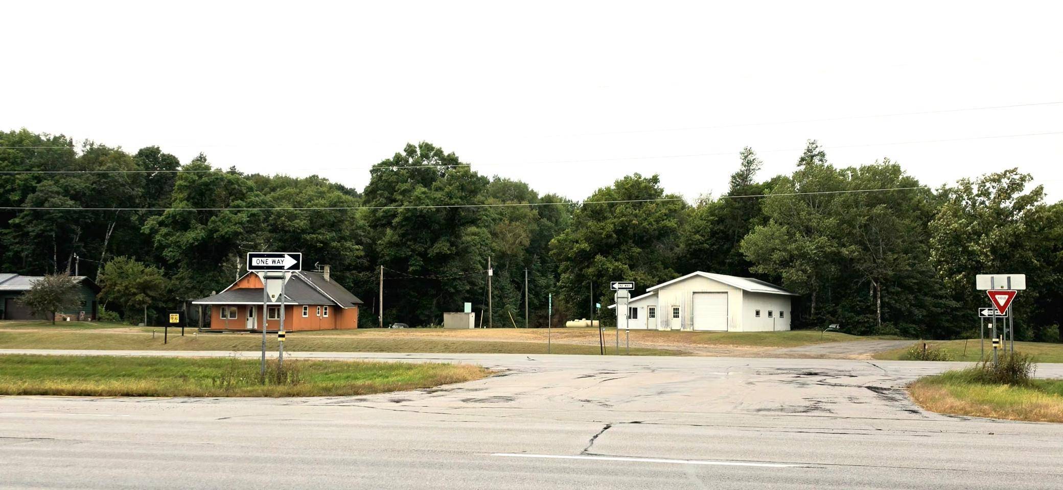 33885 Highway 10, Motley, MN 56466