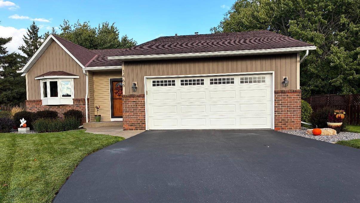 1466 Laurel AVE, Saint Paul Park, MN 55071