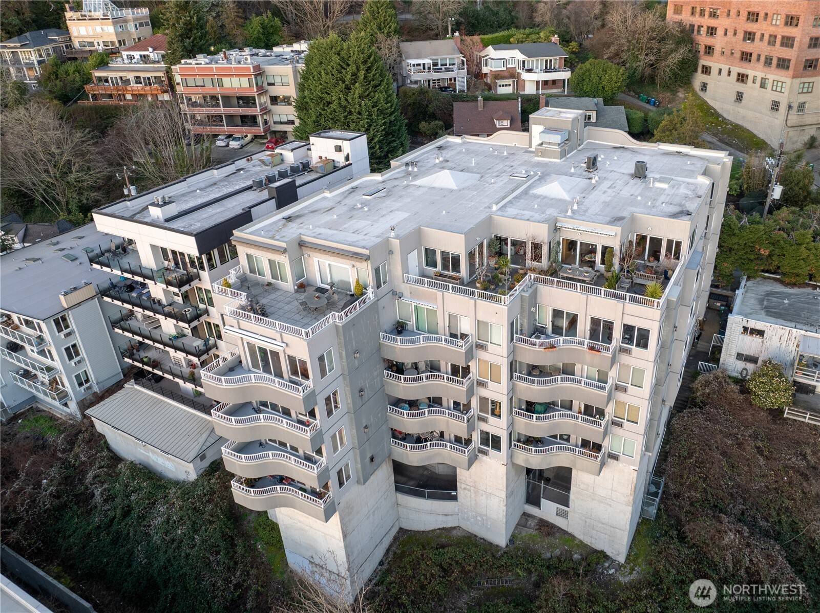 601 W Mercer PL #301, Seattle, WA 98119