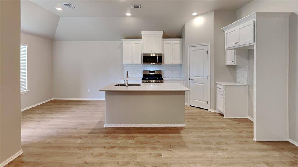 12800 Elba DR, Yukon, OK 73099