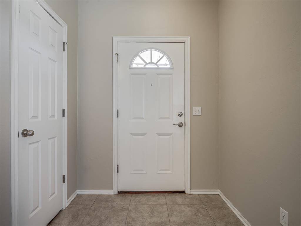 11205 NW 6th TER, Yukon, OK 73099