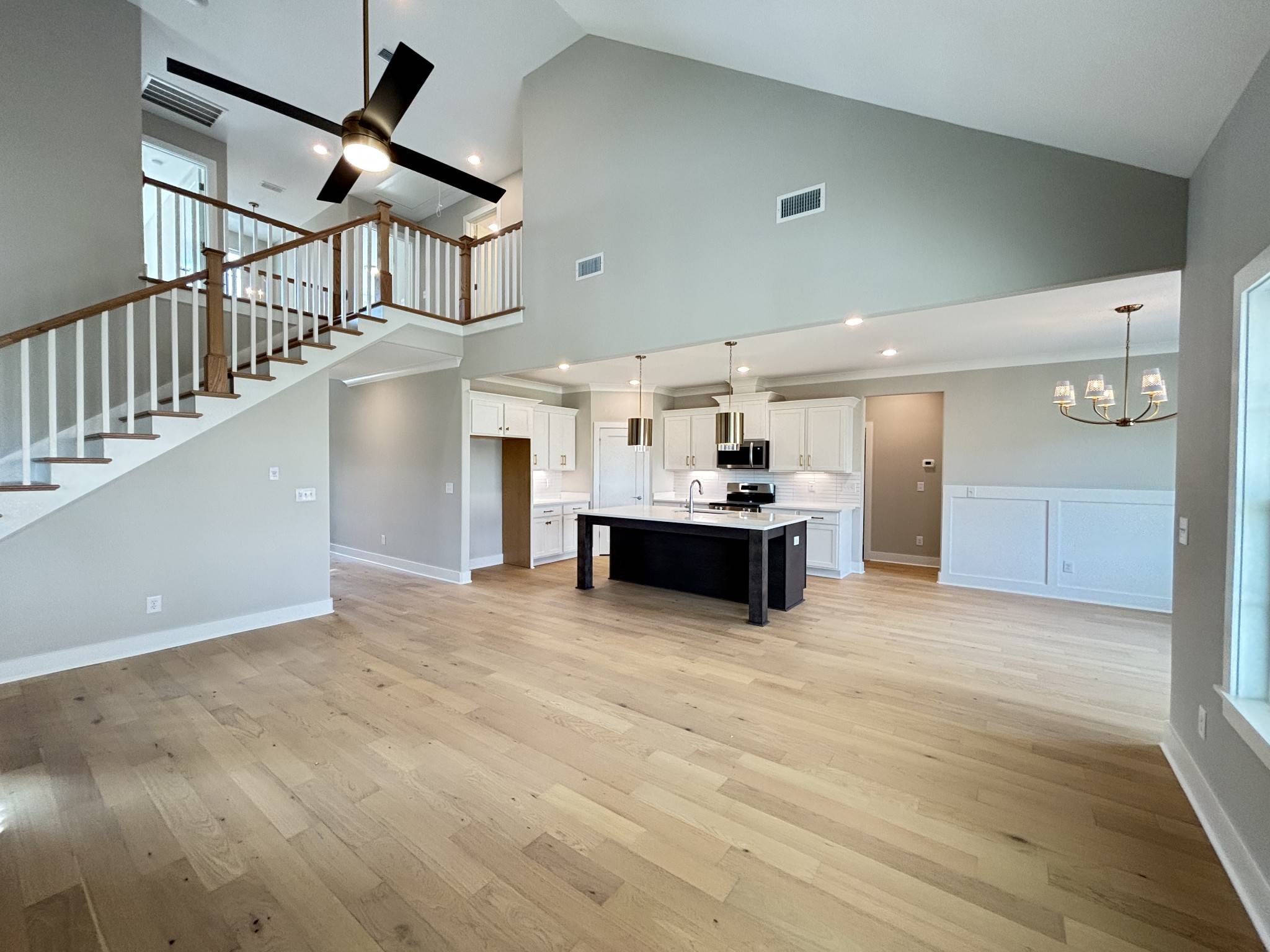 5561 Sinclair St, Murfreesboro, TN 37127