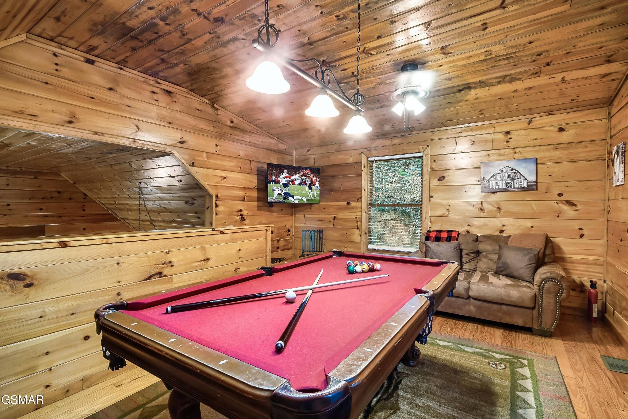 619 Pine Mtn Road, Pigeon Forge, TN 37863