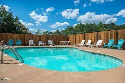 619 Pine Mtn Road, Pigeon Forge, TN 37863