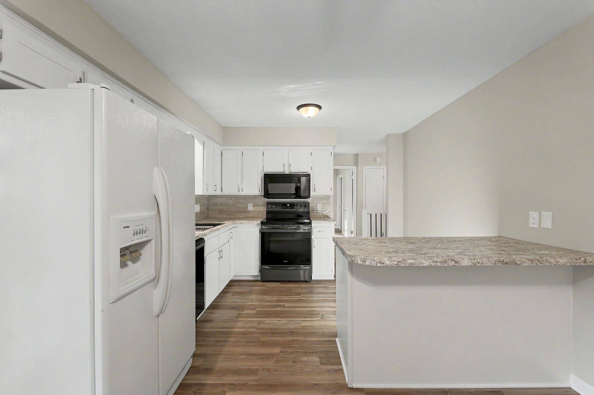 2420 N Edgemoor, Wichita, KS 67220