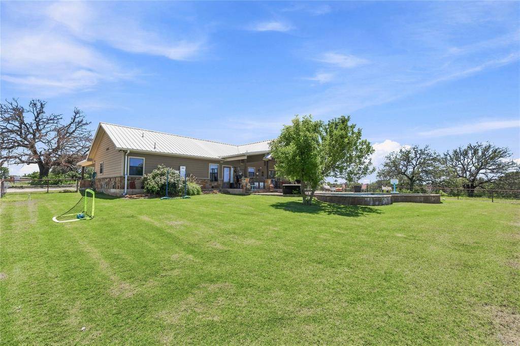 186 520, Mullin, TX 76864