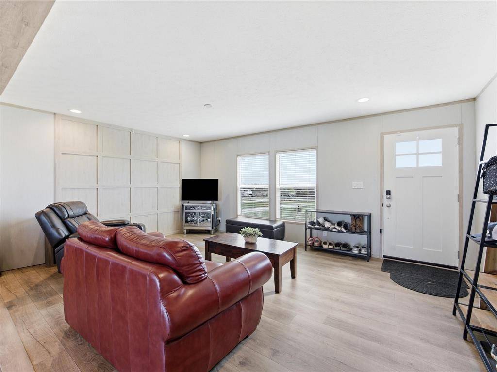 341 Mesa Ridge, Decatur, TX 76234