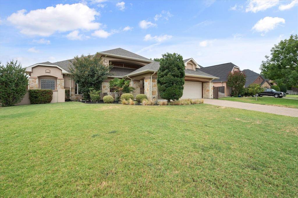 2509 Thoroughbred Lane, Mansfield, TX 76063