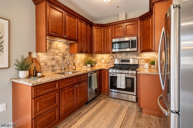 47 Campbell Ave #1L, Hackensack City, NJ 07601