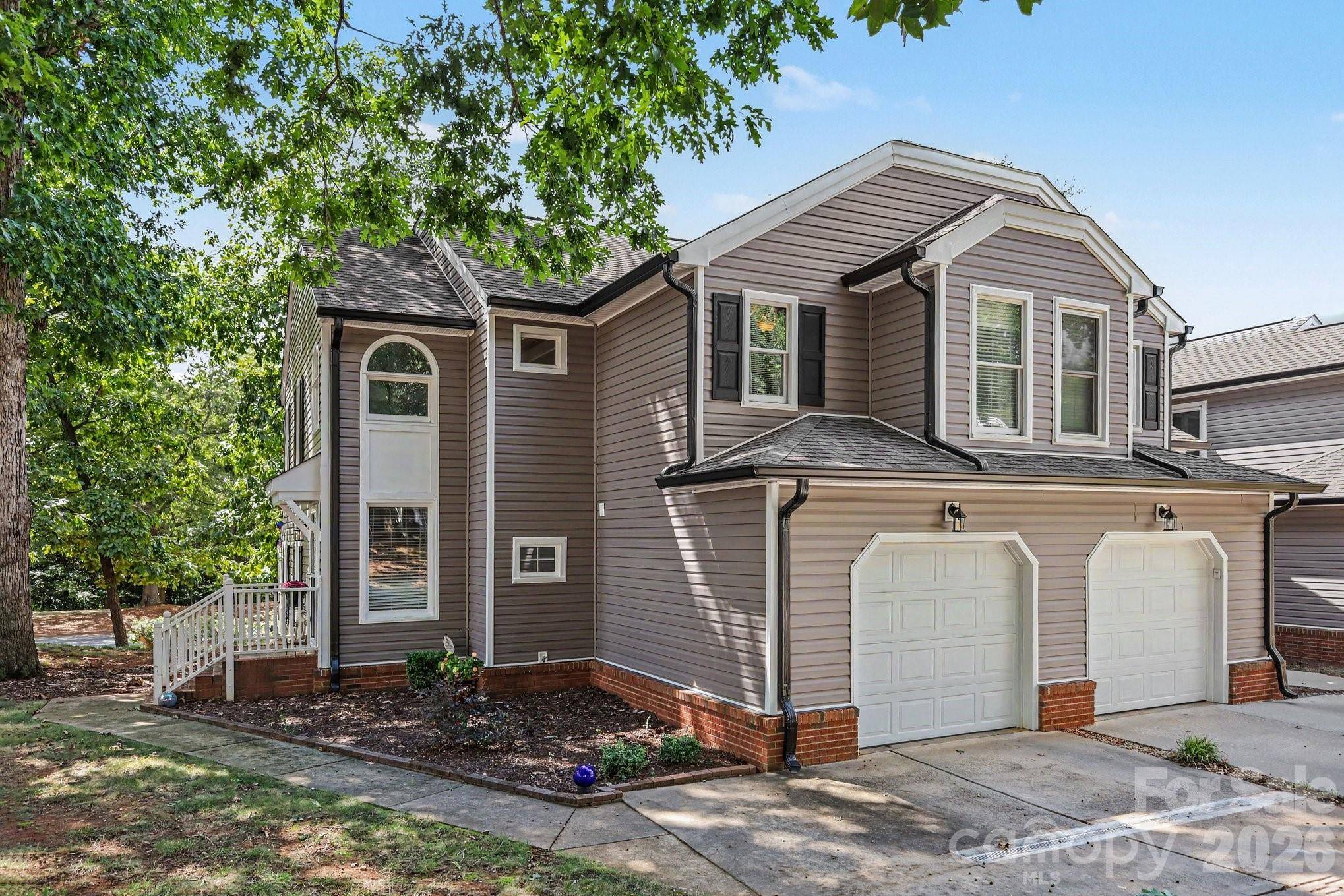 8609 Fox Chase LN, Charlotte, NC 28269