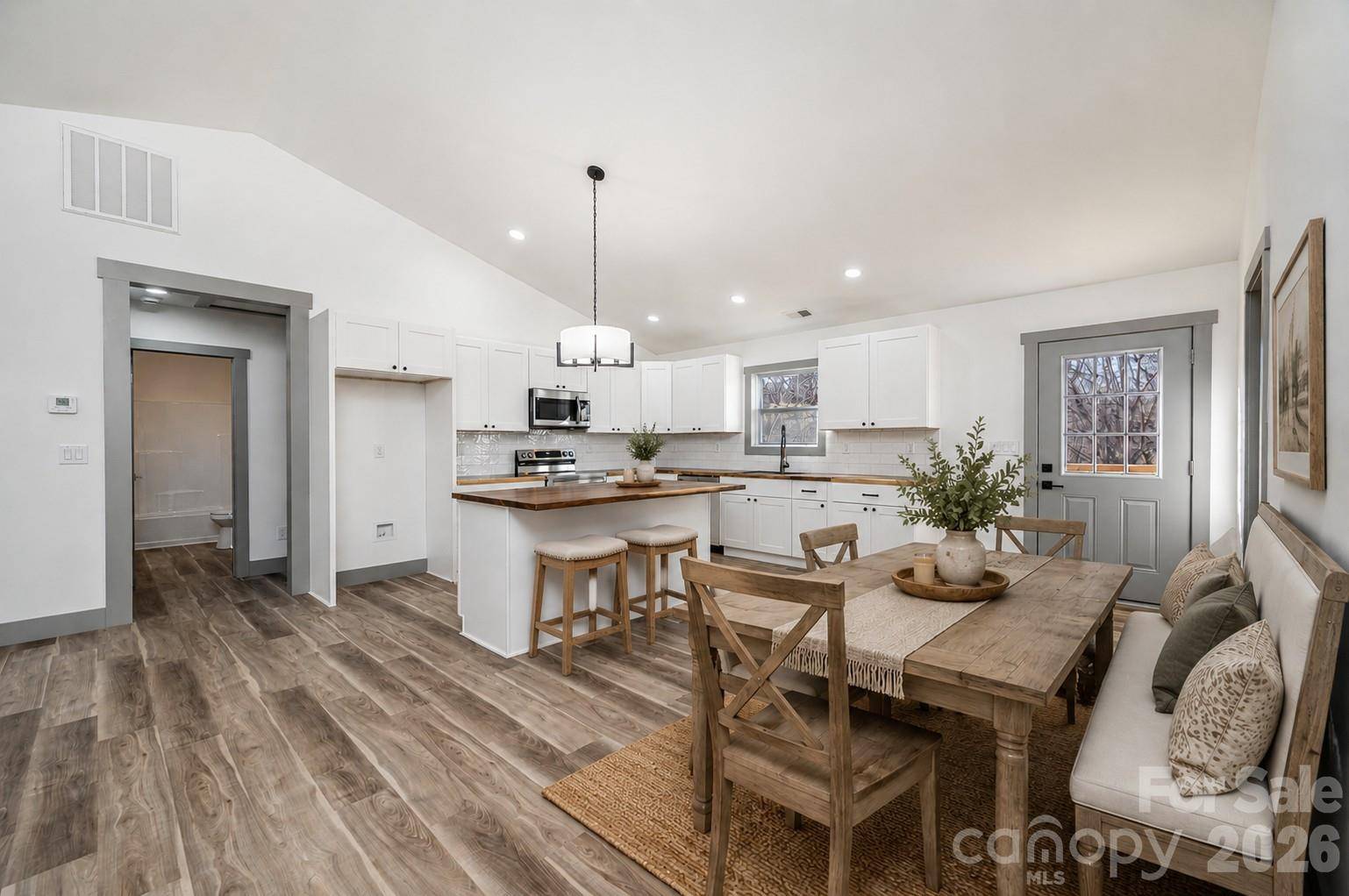 1200 Matthews Pond DR, Morganton, NC 28655