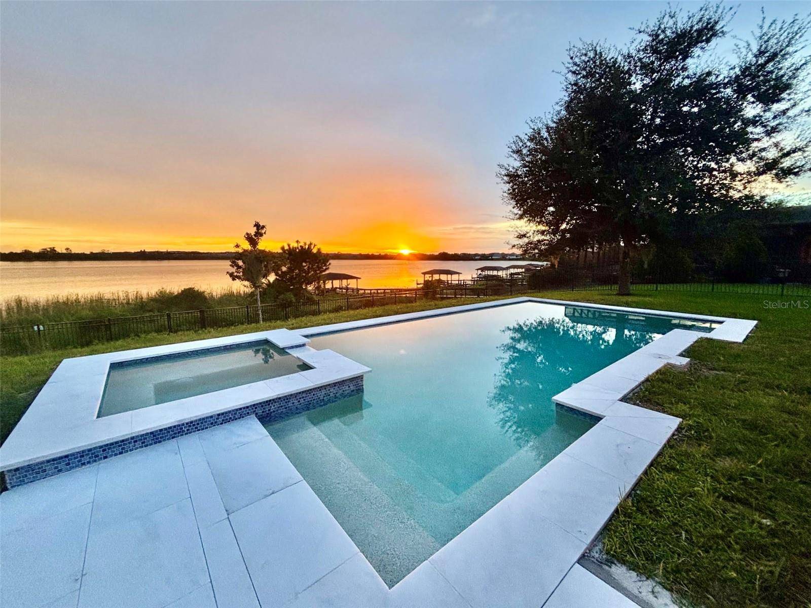 14048 LARKSPUR LAKE DR, Winter Garden, FL 34787