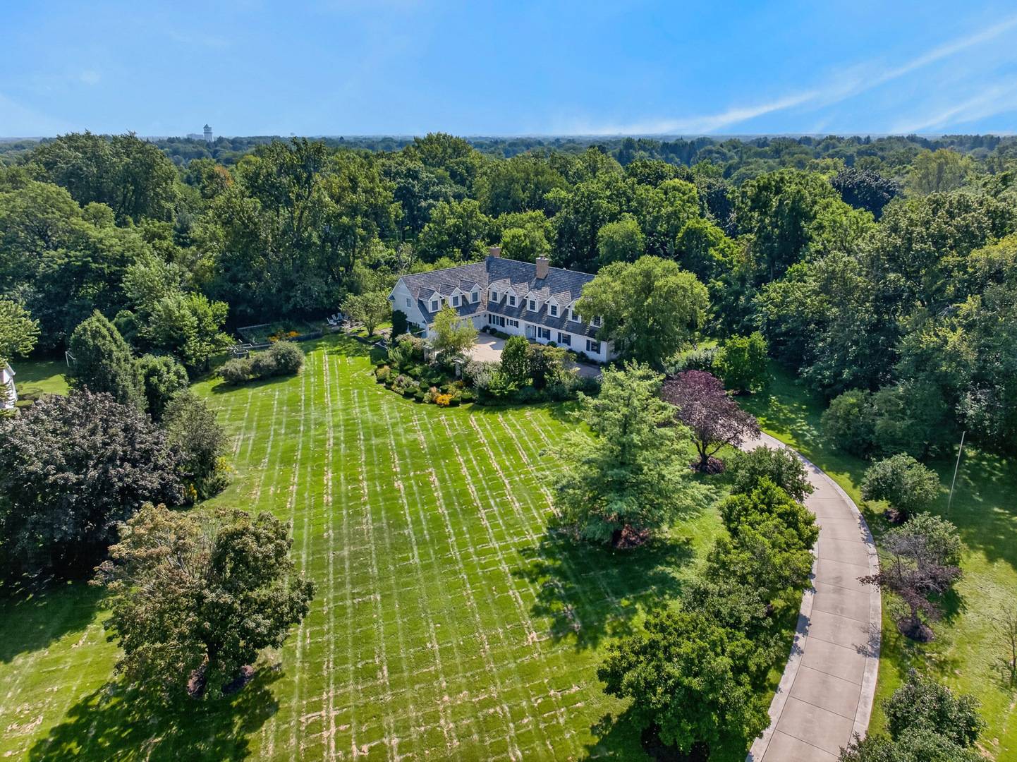 875 Sterling RD, Inverness, IL 60067