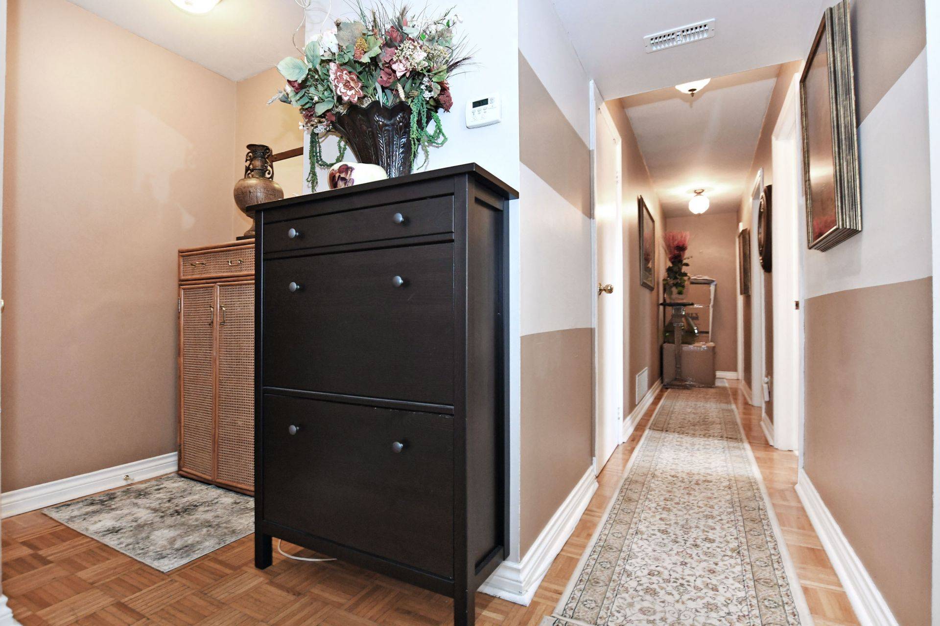 109 Brookside RD S, Richmond Hill, ON L4C 0J6