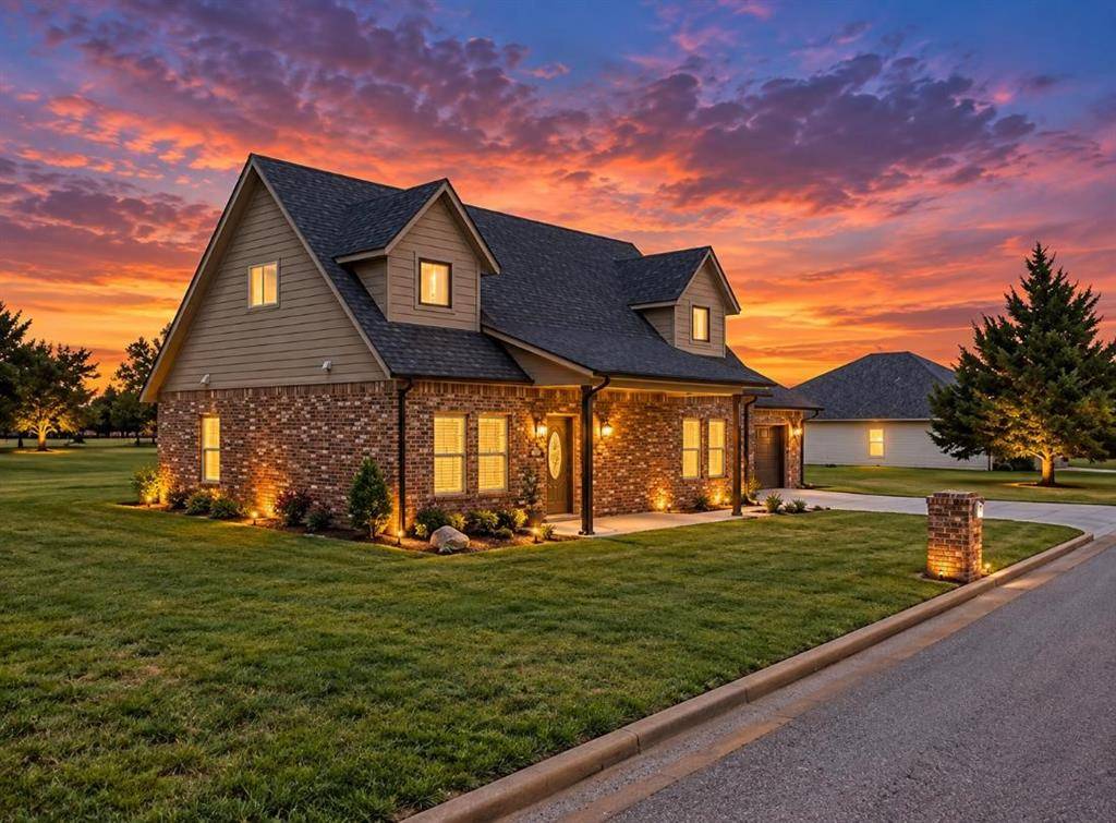1801 Fairway DR, Guthrie, OK 73044
