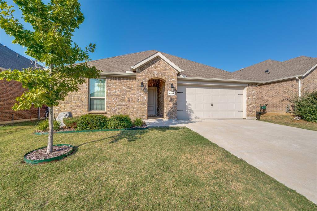 3215 Texas Trail, Aubrey, TX 76227