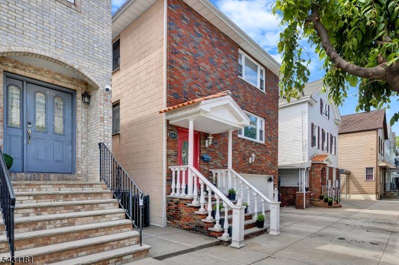 103 Houston St, Newark City, NJ 07105