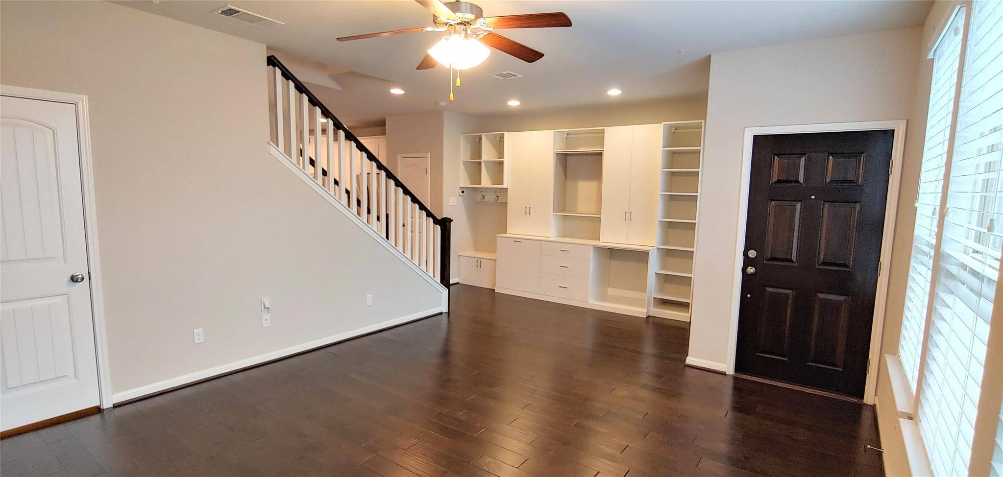 7220 Wyoming Springs DR #902, Round Rock, TX 78681