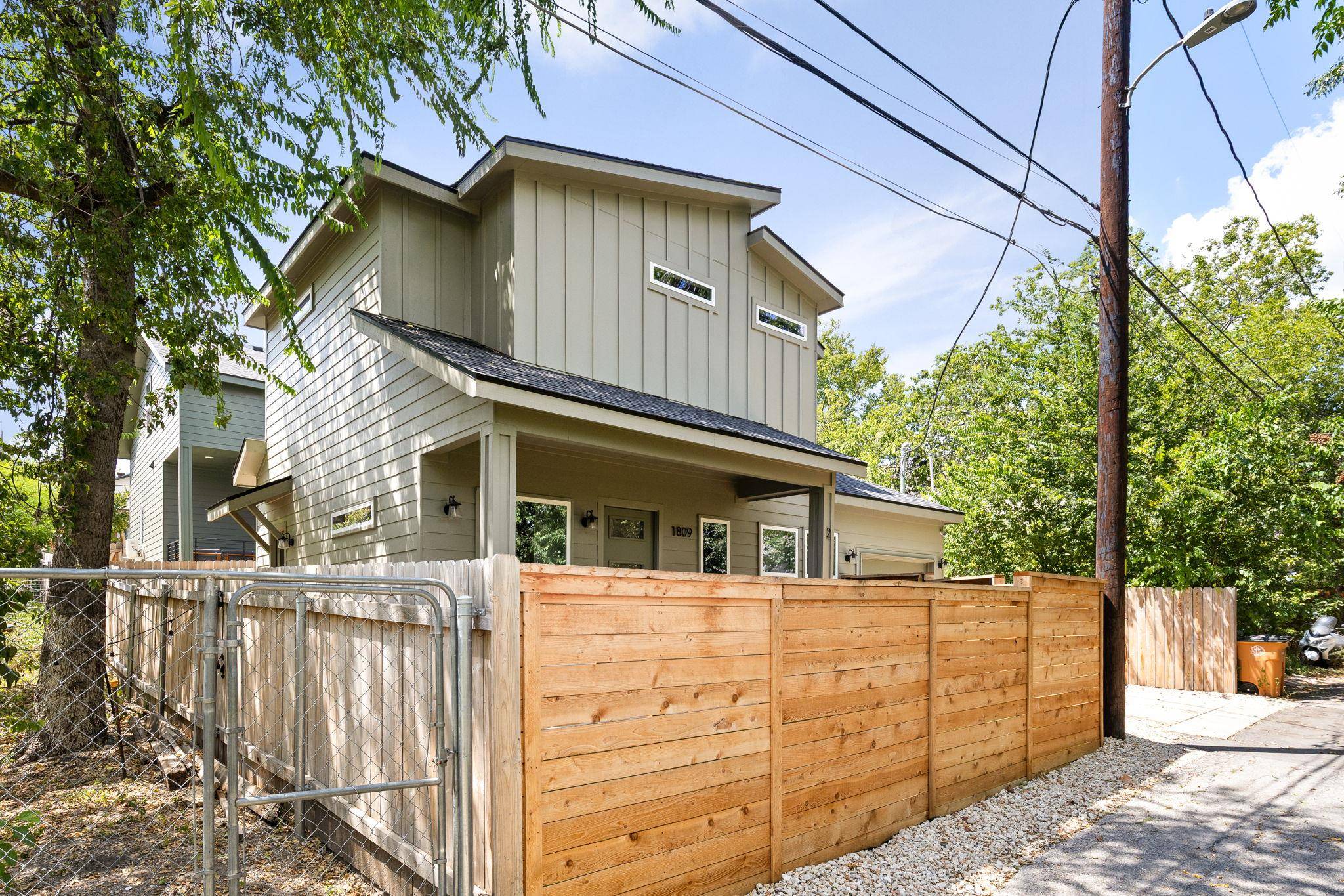 1809 Maple Ave #2, Austin, TX 78702