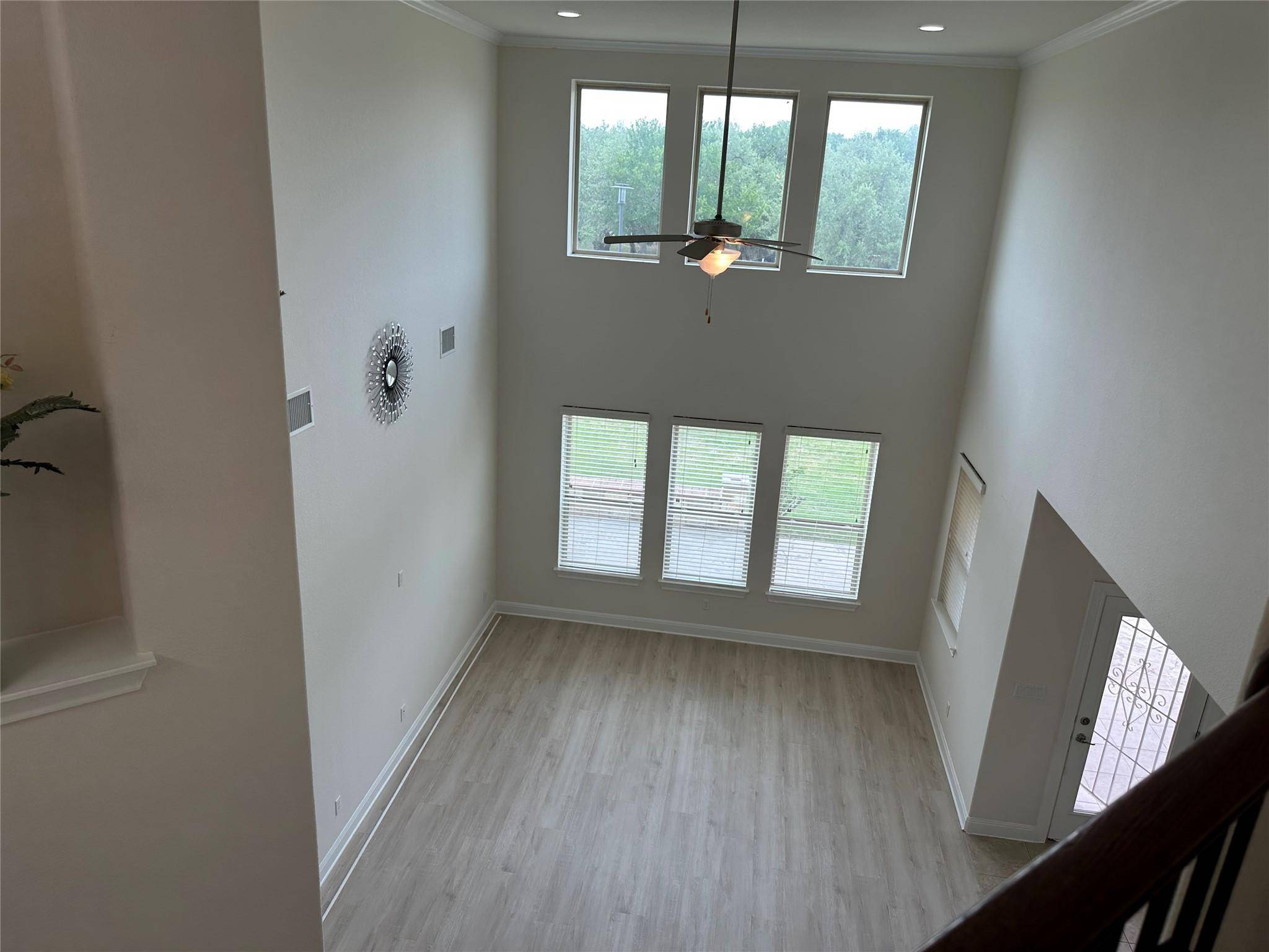 4237 Privacy Hedge ST, Leander, TX 78641