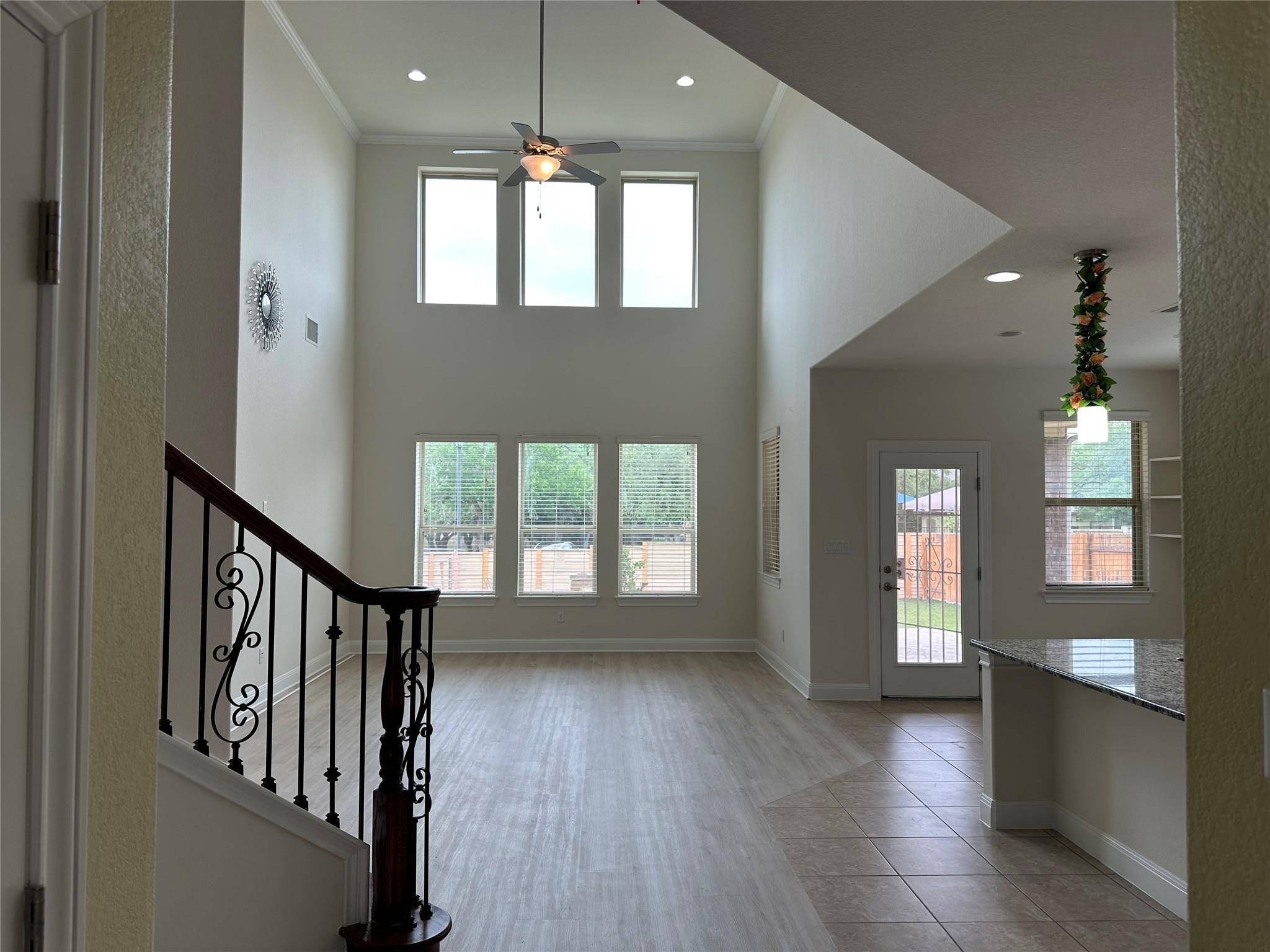 4237 Privacy Hedge ST, Leander, TX 78641