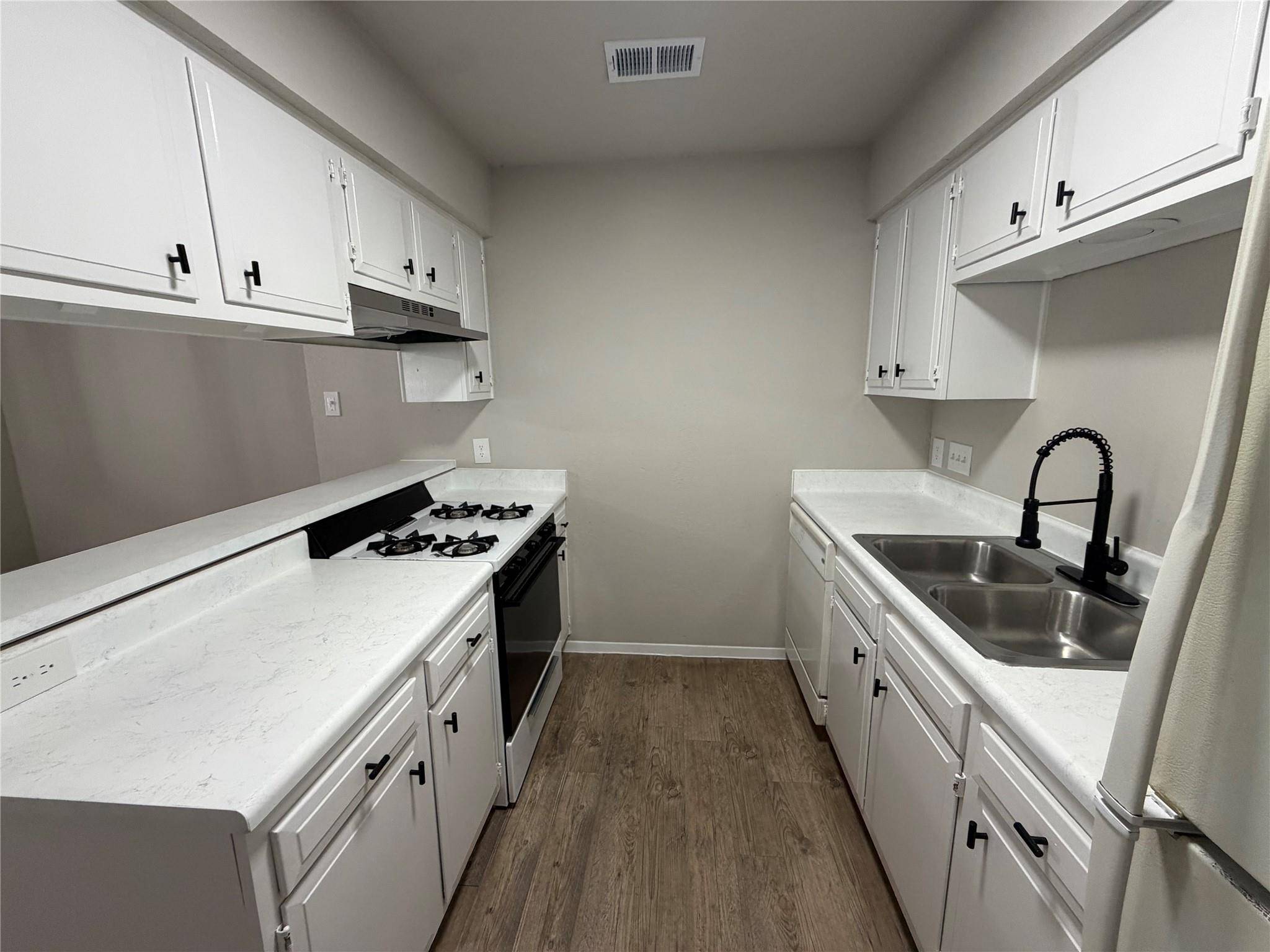 12218 Dundee DR #A, Austin, TX 78759