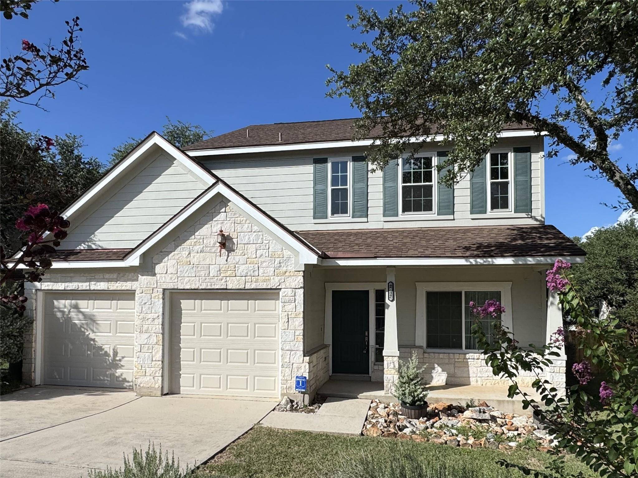2037 Northview DR, San Marcos, TX 78666