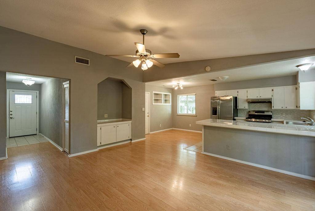 10302 Stubble Quail CIR, Austin, TX 78758