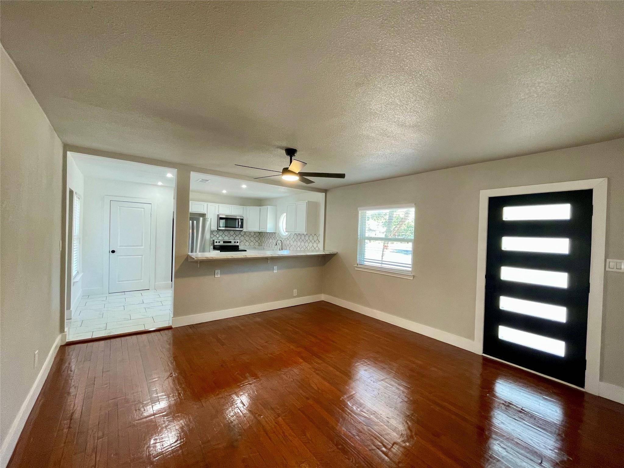 1109 Brentwood ST #A, Austin, TX 78757