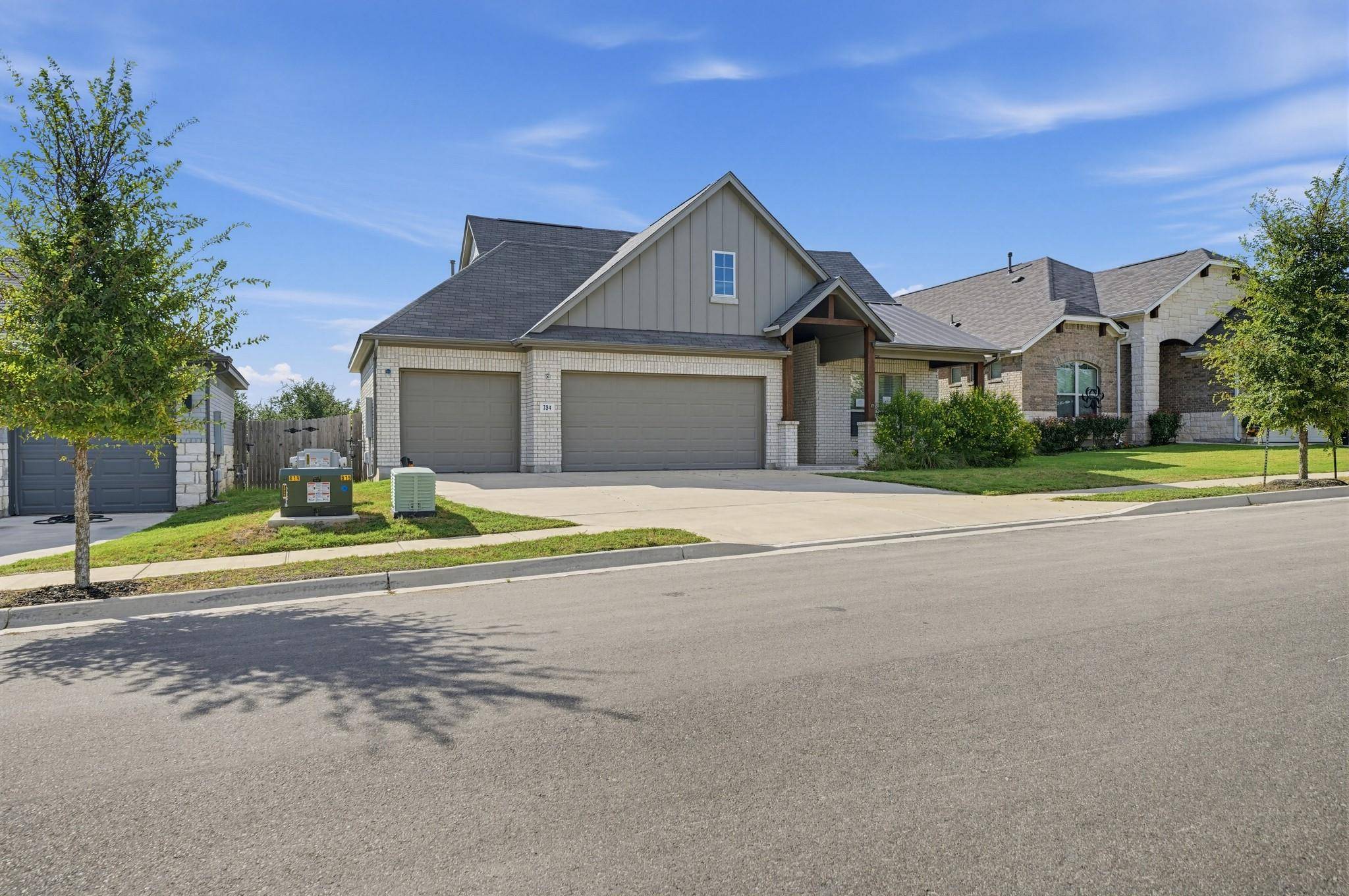 734 Treadwell LN, Kyle, TX 78640