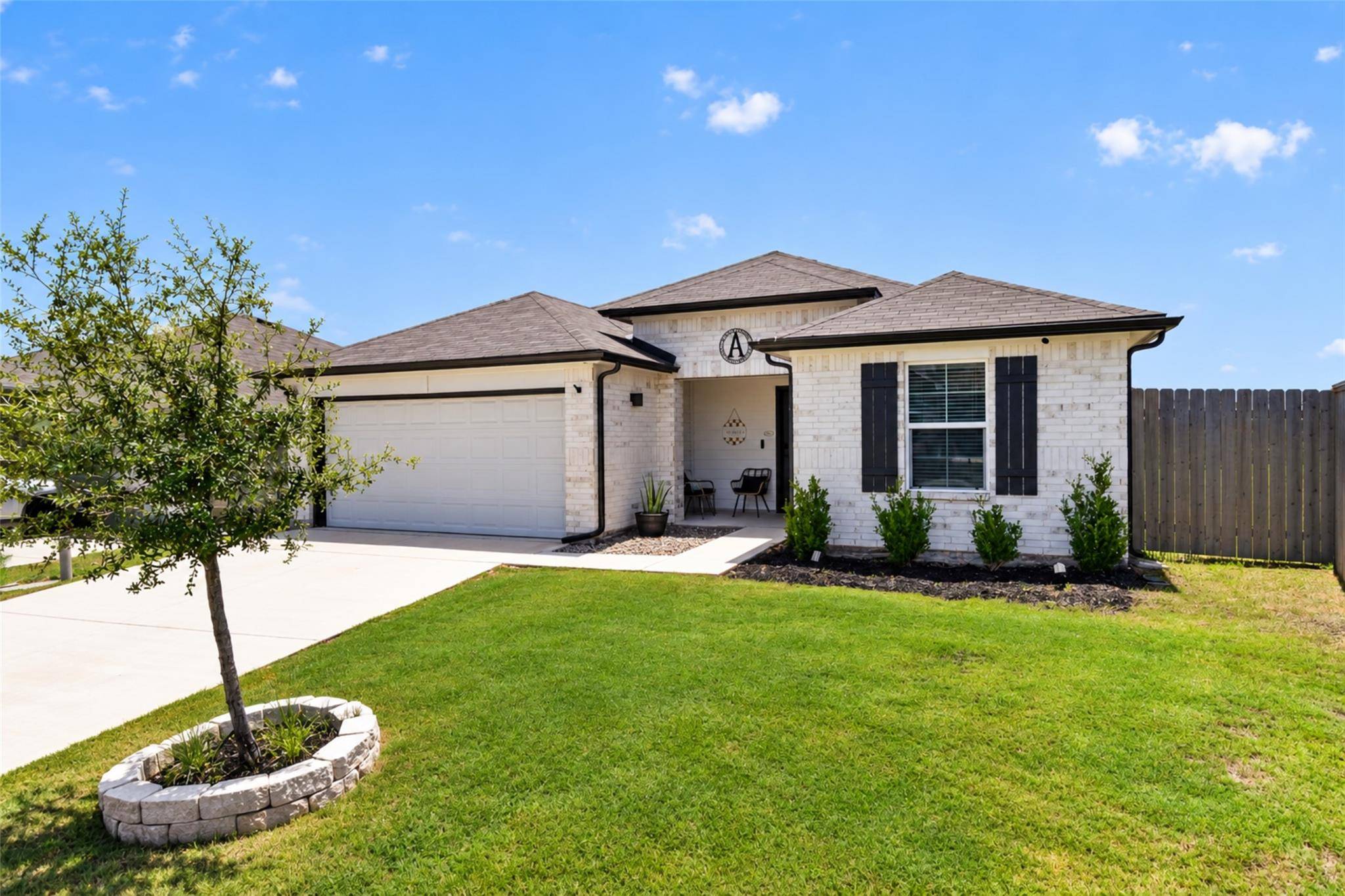 908 Gerardia CT, Seguin, TX 78155