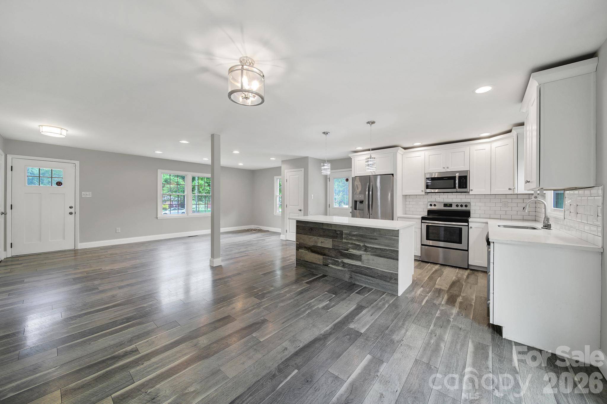 1200 Vickie LN, Matthews, NC 28104