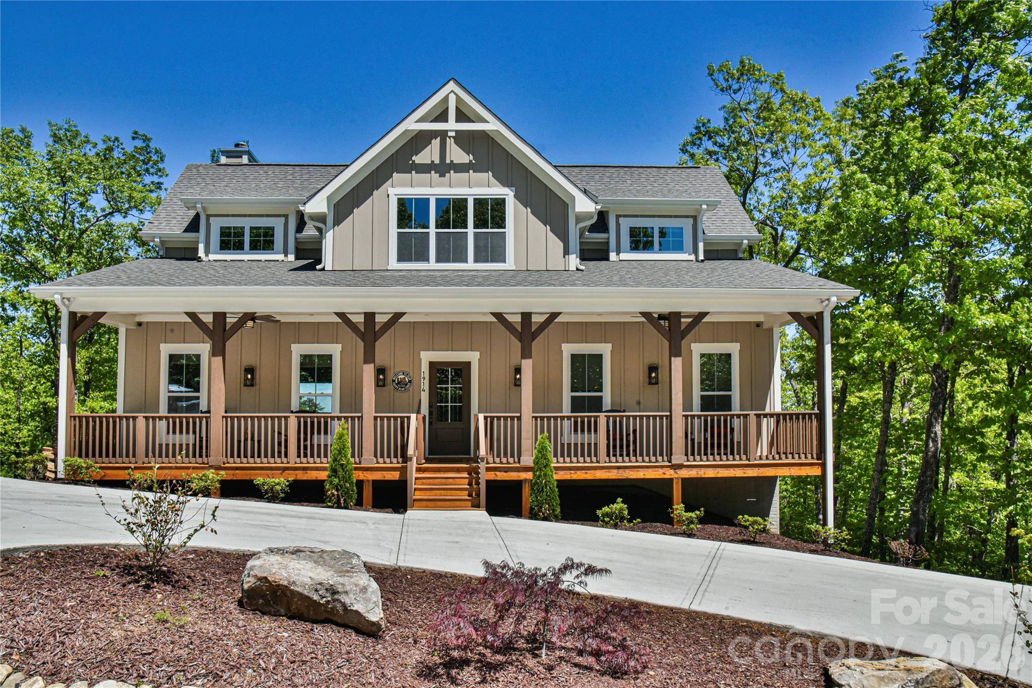 1914 Catawba Falls Pkwy, Black Mountain, NC 28711