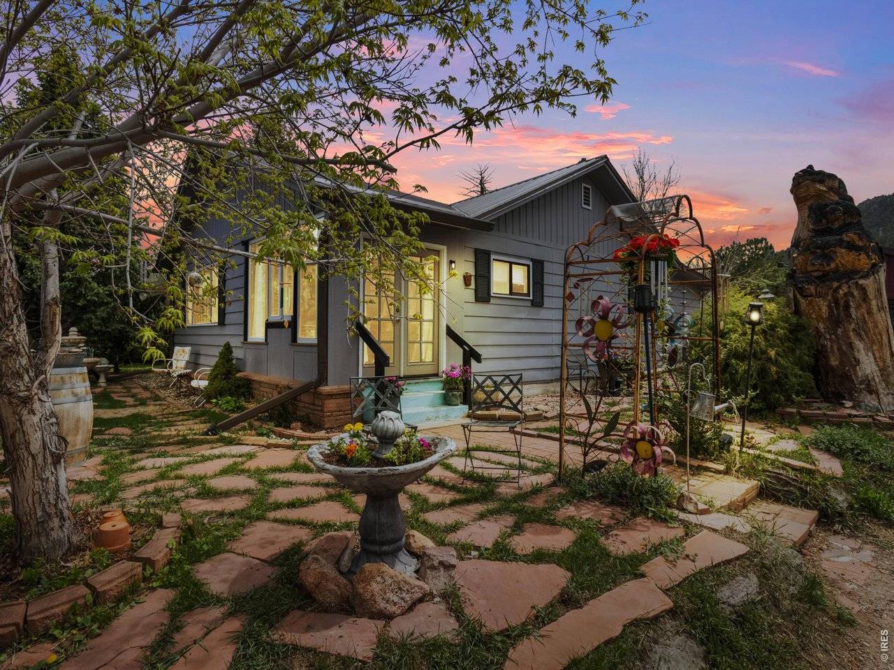 241 South, Estes Park, CO 80517