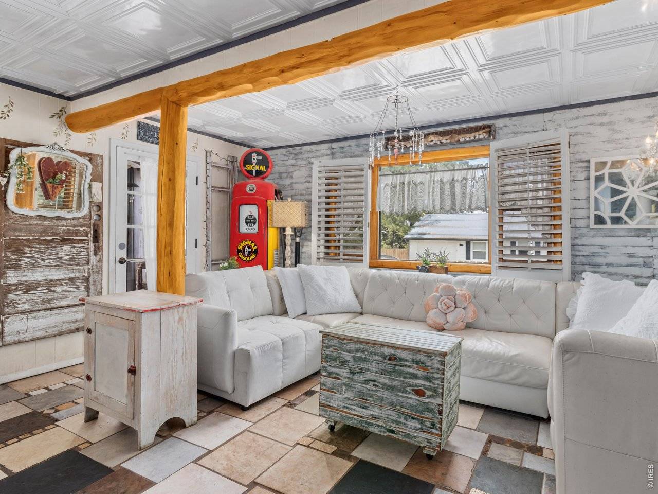 241 South, Estes Park, CO 80517