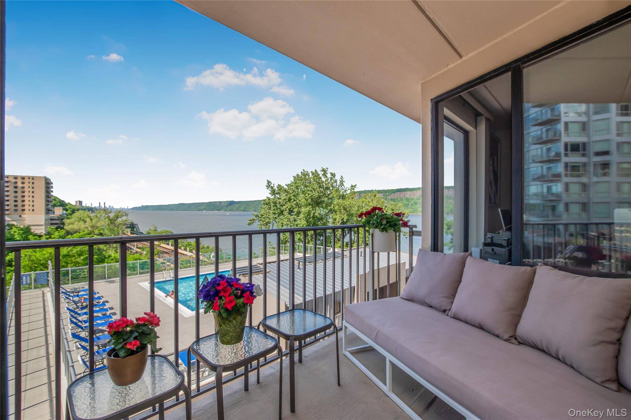 1155 Warburton AVE #3PR, Yonkers, NY 10701