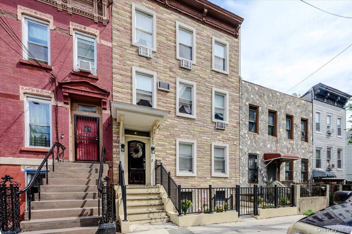 439 E 143 ST, Bronx, NY 10454