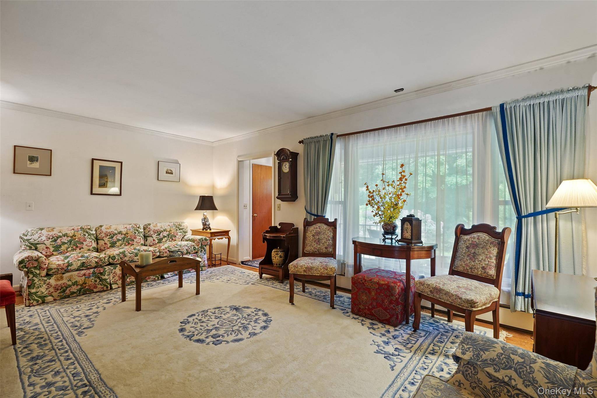 28 S Bedford RD, Pound Ridge, NY 10576