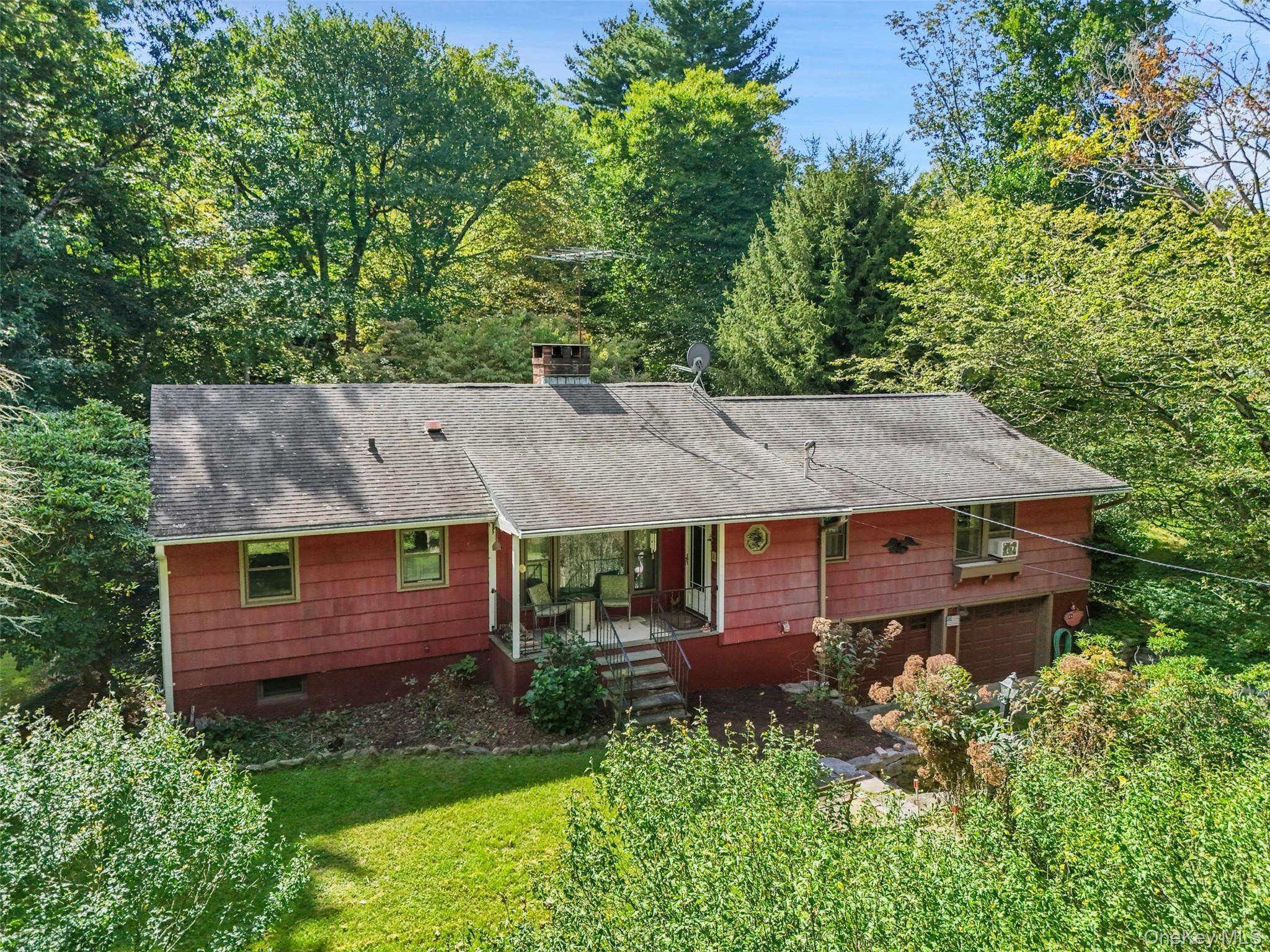 28 S Bedford RD, Pound Ridge, NY 10576