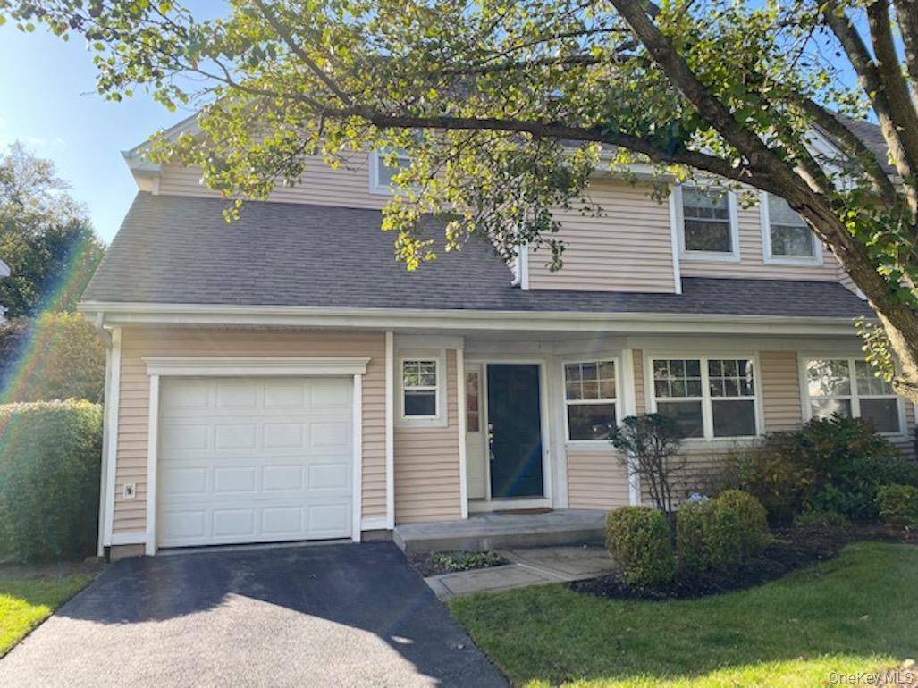 51 Winding Ridge RD, White Plains, NY 10603
