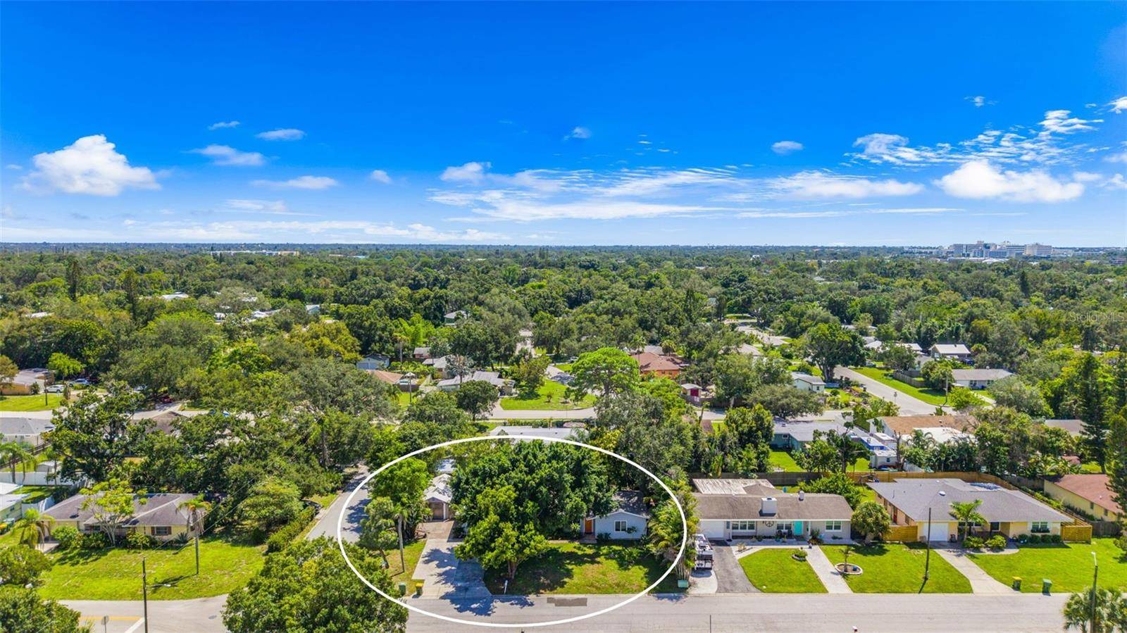 2488 DAVIS BLVD, Sarasota, FL 34237
