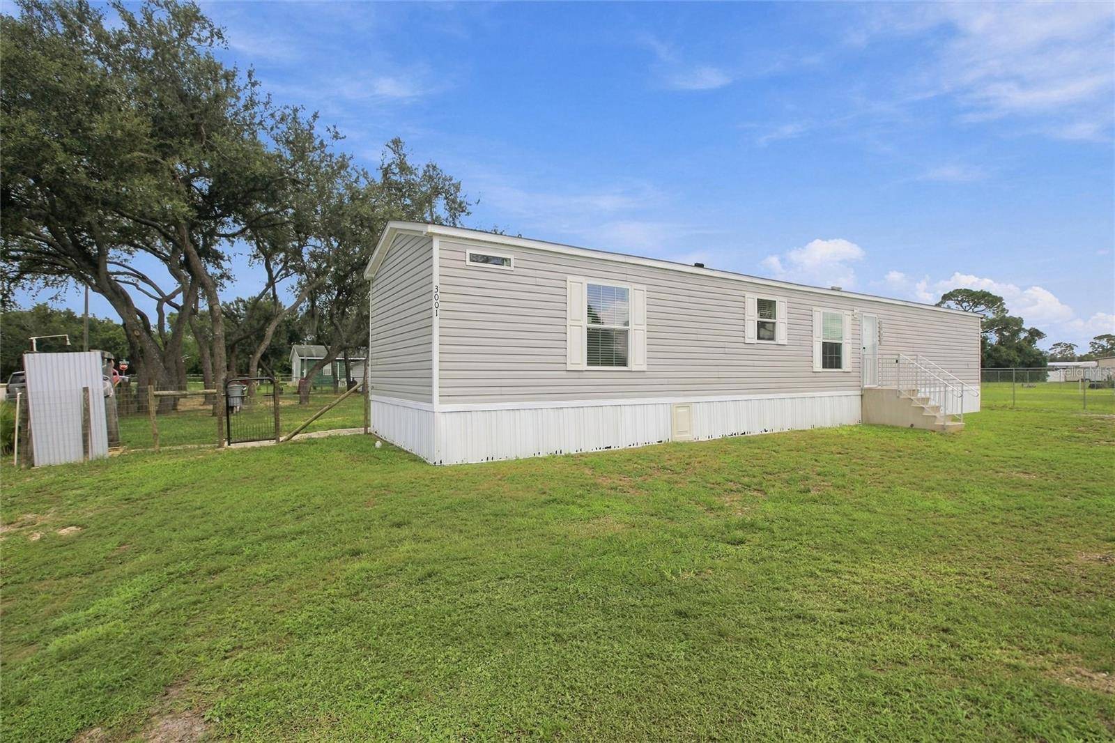 3001 HOLIDAY BEACH DR, Avon Park, FL 33825