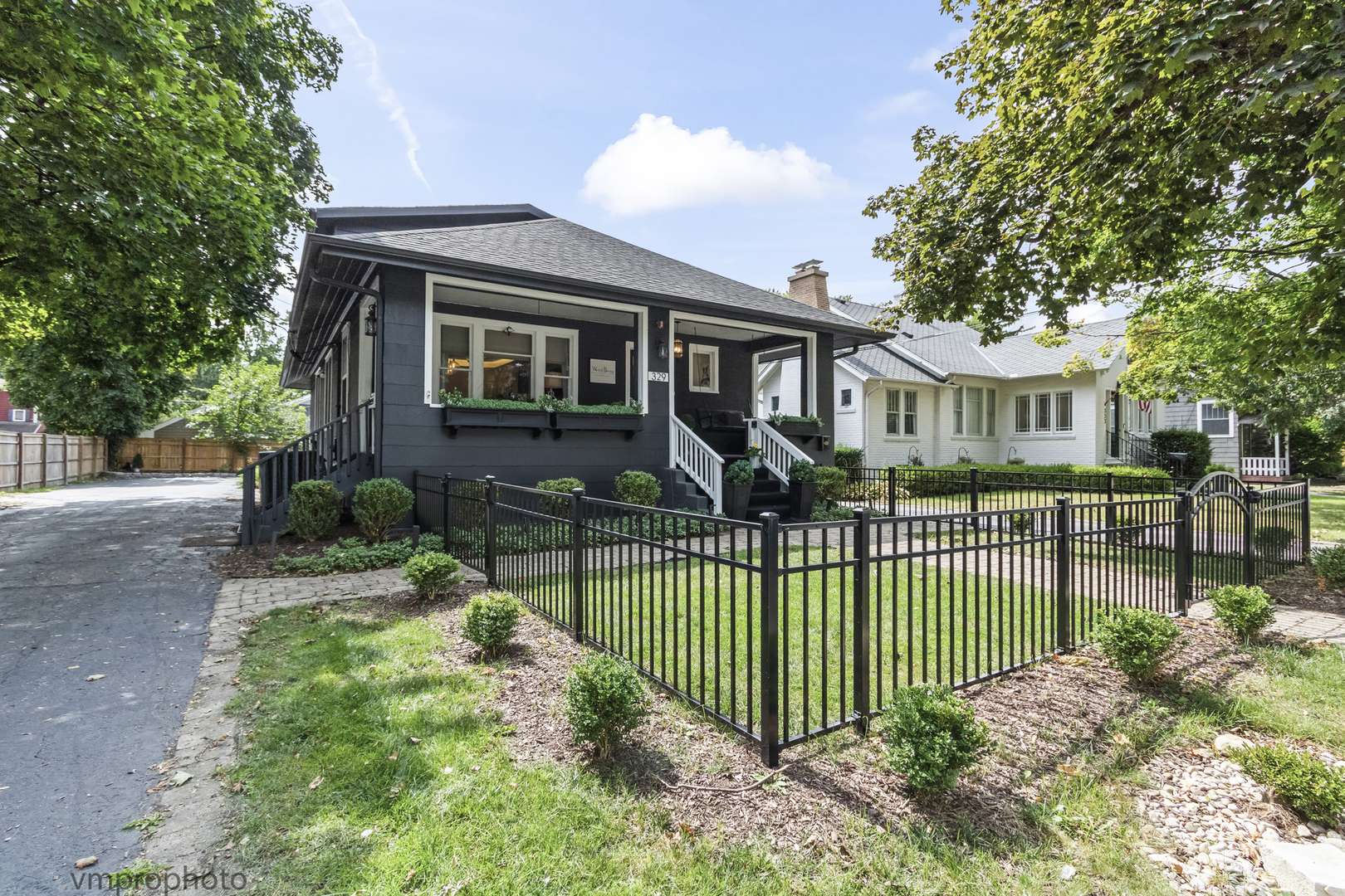 329 W Main ST, Barrington, IL 60010